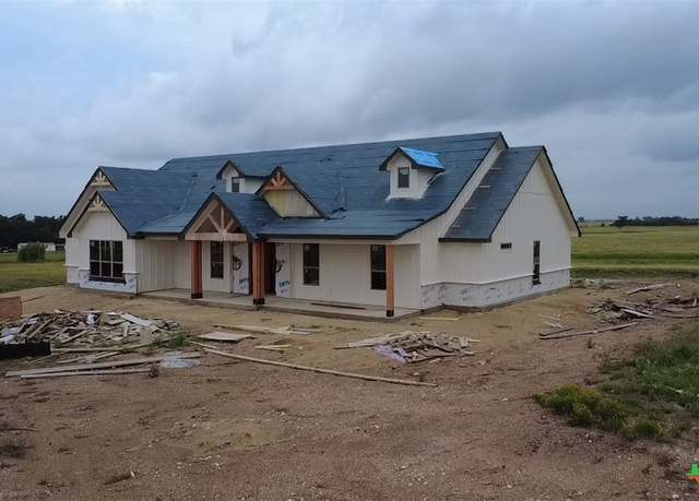 Property at 16026 Honey Ridge Dr, Holland, TX 76534, 4 beds, 3.5 baths