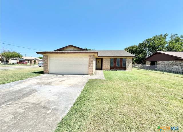 Property at 2101 Lamplight Dr, Killeen, TX 76543, 3 beds, 2 baths