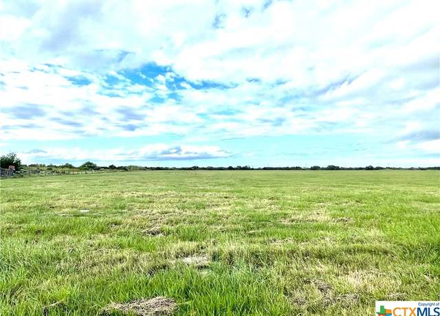 Property at 6 Mack Hale Rd, Seadrift, TX 77983