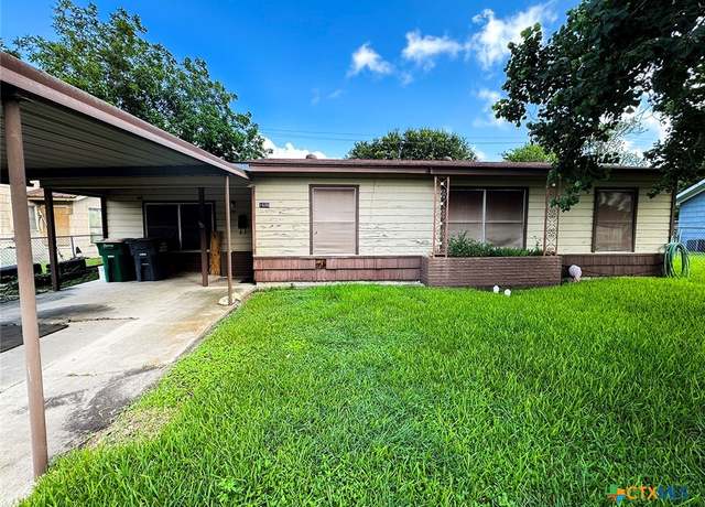 Property at 1606 Milam Dr, Victoria, TX 77901, 3 beds, 1 bath