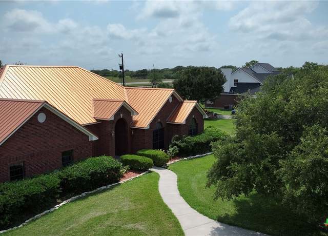 Property at 507 Hackberry Bnd, Port Lavaca, TX 77979, 4 beds, 3 baths