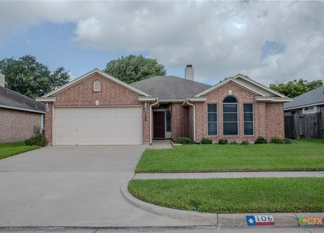 Property at 106 Fieldstone, Victoria, TX 77901, 4 beds, 2 baths