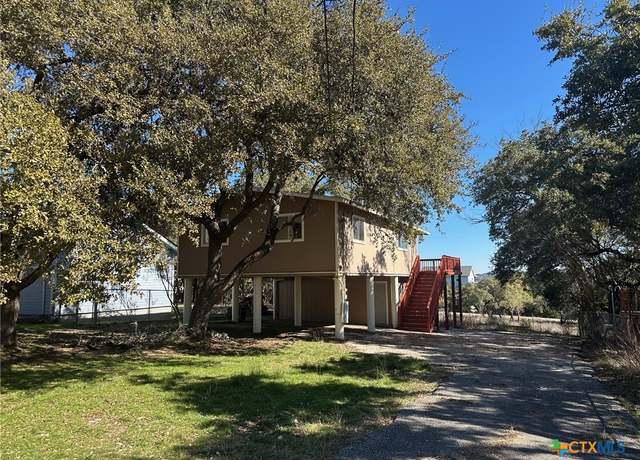 Property at 1560 Skyline Hls, Canyon Lake, TX 78133, 2 beds, 1 bath