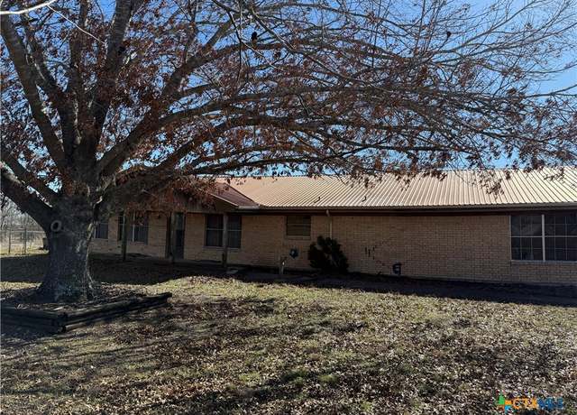 Property at 14571 Sandy Ridge Ln, Rogers, TX 76569, 3 beds, 2 baths