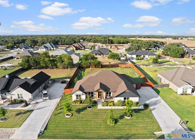 Property at 8313 Cates Creek Dr, Salado, TX 76571, 4 beds, 2.5 baths