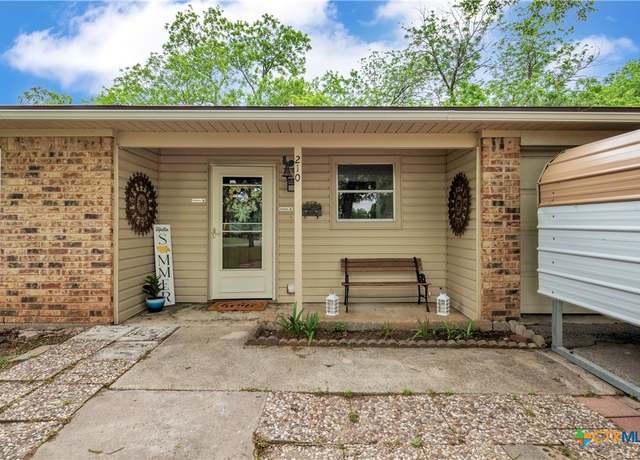 Property at 210 S Burnet St, Belton, TX 76513, 4 beds, 1 bath