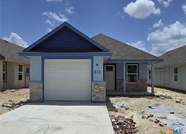 Property at 313 Monty Ave, Copperas Cove, TX 76522, 3 beds, 2 baths