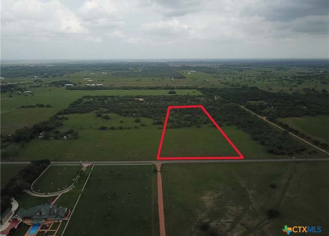 Property at 2249 Oliver Rd, Victoria, TX 77904