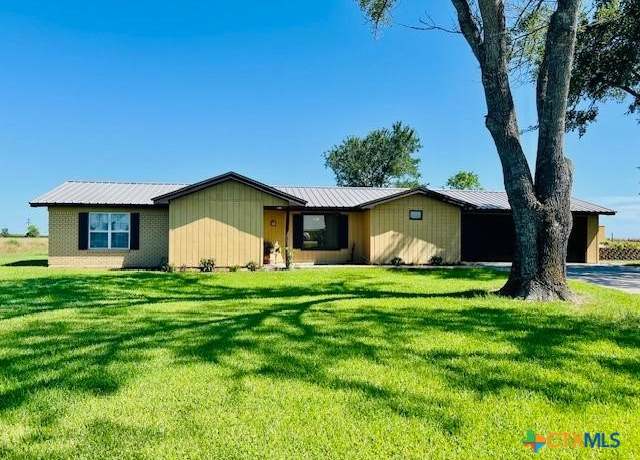 Property at 4241 Wood Hi Rd, Victoria, TX 77905, 3 beds, 2 baths