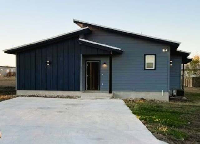 Property at 451 Pintail Loop, San Marcos, TX 78666, 3 beds, 2 baths