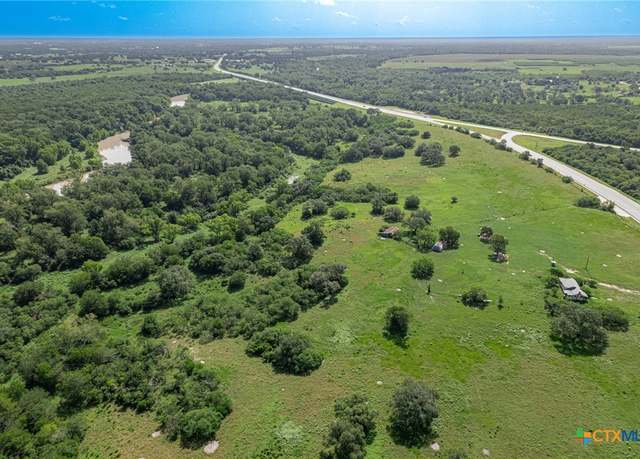 Property at 375 Us Highway 87, Cuero, TX 77954