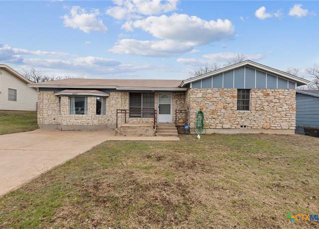 Property at 1207 S 5th St, Copperas Cove, TX 76522, 3 beds, 2 baths