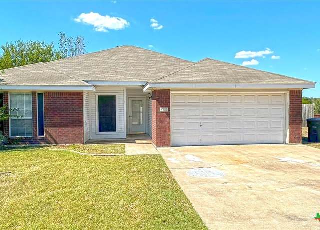Property at 1302 Creek St, Copperas Cove, TX 76522, 4 beds, 2 baths