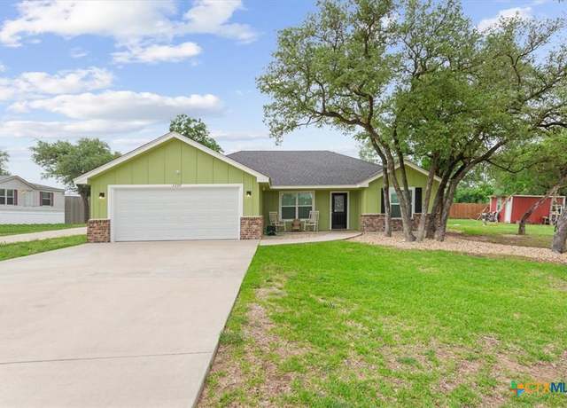Property at 3299 Lake Park Rd, Belton, TX 76513, 3 beds, 2 baths