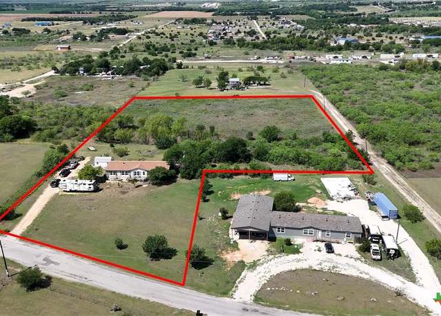 Property at 310 Gini Ln, Niederwald, TX 78640, 4 beds, 2.5 baths