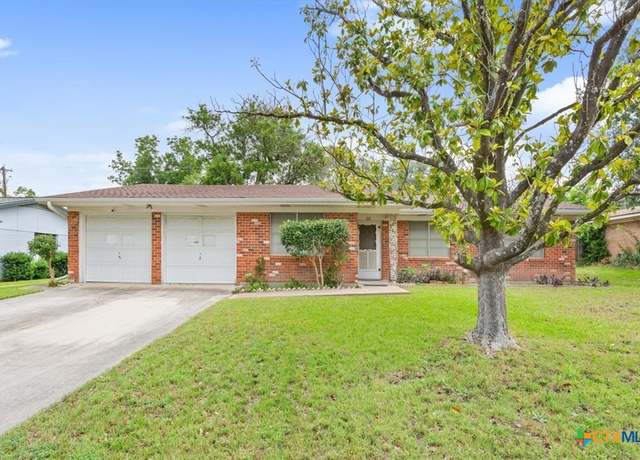 Property at 302 W Upshaw Ave, Temple, TX 76501, 3 beds, 2 baths