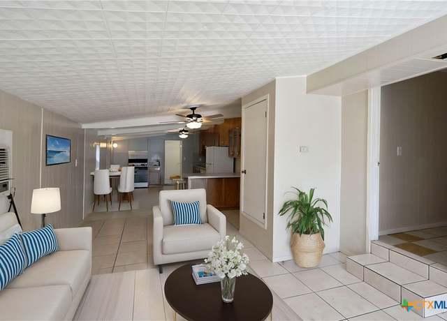Property at 345 E Torrey St, New Braunfels, TX 78130