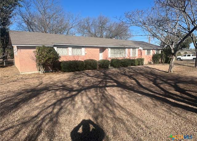 Property at 3103 Old Fm 440 Rd, Killeen, TX 76549, 3 beds, 2 baths