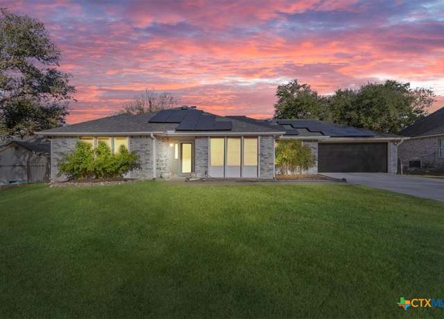 Property at 8 W Aztec Ln, Belton, TX 76513, 3 beds, 2 baths