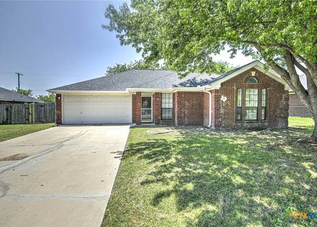 Property at 204 James Loop, Killeen, TX 76542, 4 beds, 2 baths