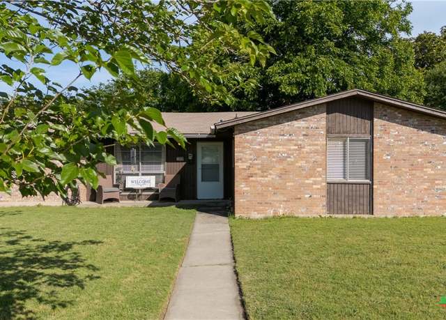 Property at 1400 Barbara Ln, Killeen, TX 76549, 3 beds, 2 baths