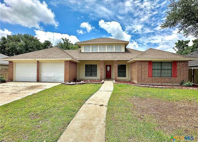Property at 604 Dunbar Dr, Victoria, TX 77904, 4 beds, 2 baths