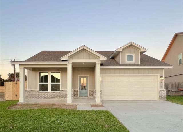 Property at 301 Cobblestone Ct, Victoria, TX 77904, 4 beds, 2 baths