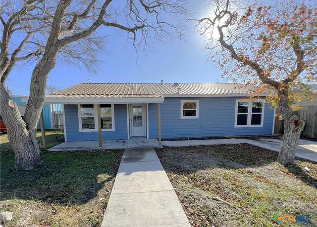 Property at 809 W Saint Louis Ave, Seadrift, TX 77983, 2 beds, 2 baths
