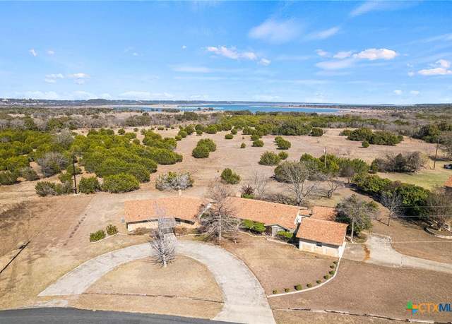 Property at 9901 Southshore Dr, Salado, TX 76571, 2 beds, 2 baths