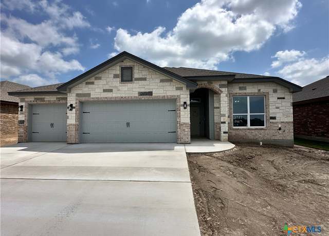 Property at 2583 Cedar Glen Dr, Belton, TX 76513, 4 beds, 3 baths