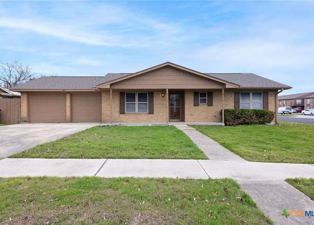 Property at 1700 Hooten St, Killeen, TX 76542, 3 beds, 2 baths