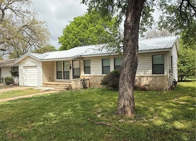 Property at 2513 Powell Dr, Gatesville, TX 76528, 3 beds, 1 bath