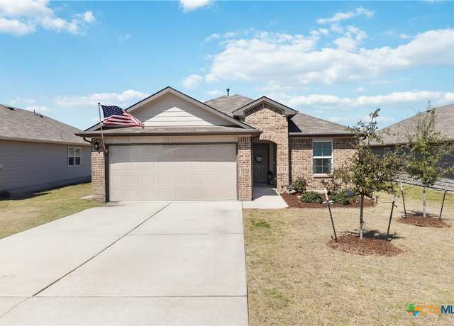 Property at 215 Whipporwill Ln, San Marcos, TX 78666, 3 beds, 2 baths