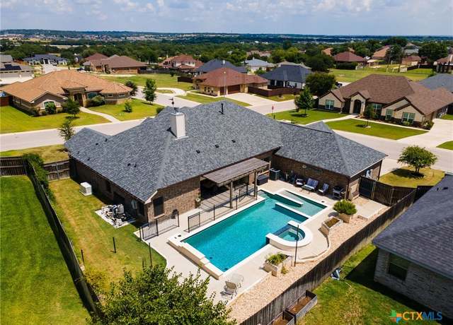 Property at 4003 Fossil Ridge Dr, Nolanville, TX 76559, 4 beds, 3.5 baths