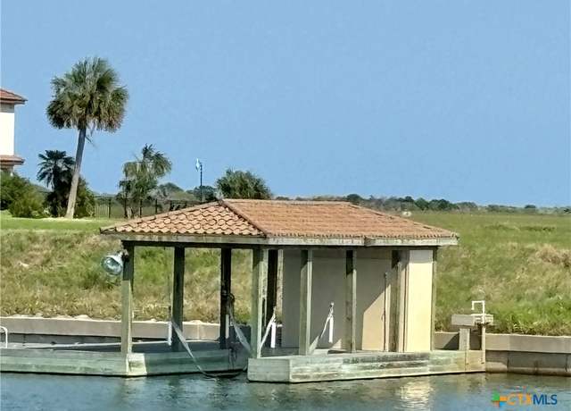 Property at 161 Venice Ct, Port O'connor, TX 77982