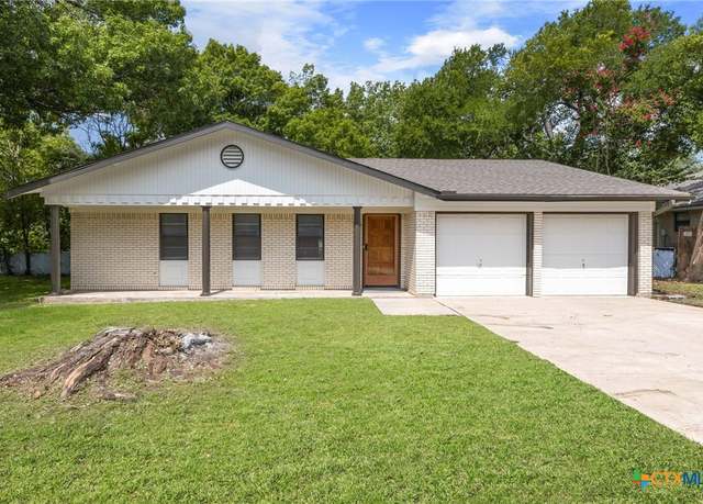 Property at 2104 N East St, Belton, TX 76513, 3 beds, 2 baths