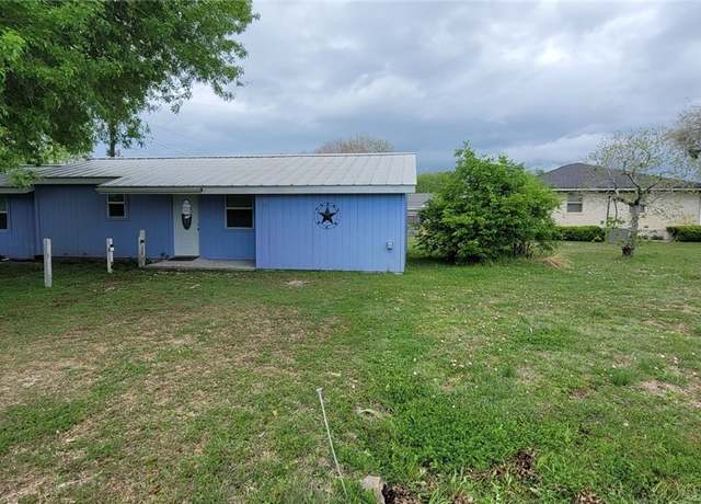 Property at 502 S 9th St, Seadrift, TX 77983, 2 beds, 2 baths
