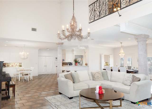 Property at 6001 Country Club Dr Unit A, Victoria, TX 77904, 3 beds, 3.5 baths