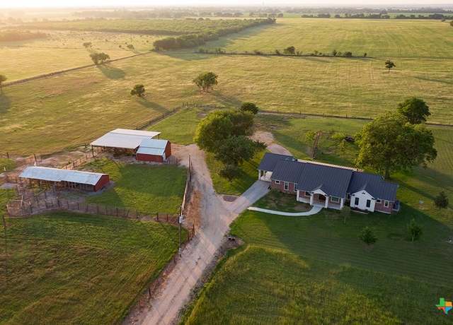 Property at 2420 Bolton Rd, Marion, TX 78124, 4 beds, 4 baths