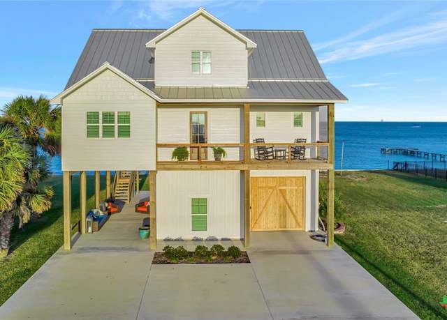 Property at 902 N Washington St, Port O'connor, TX 77982, 4 beds, 4.5 baths