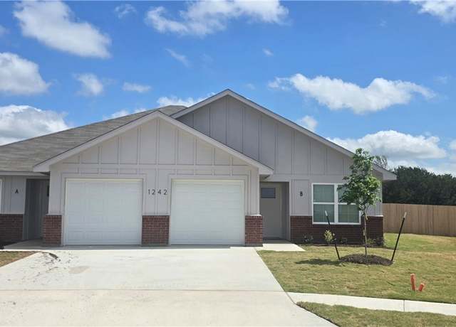 Property at 1242 Lexington Dr, Copperas Cove, TX 76522, 3 beds, 2 baths
