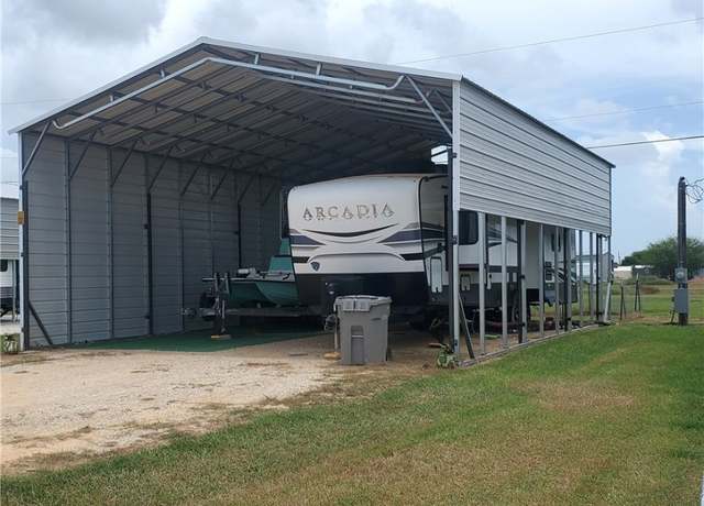 Property at 309 S 14th St, Seadrift, TX 77983