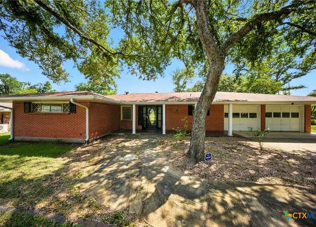 Property at 3701 Las Cienega Blvd, Temple, TX 76502, 3 beds, 2 baths