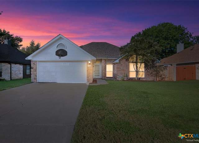 Property at 2305 Horseshoe Bnd, Temple, TX 76502, 3 beds, 2 baths