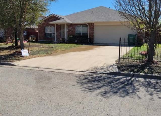 Property at 204 Lottie Ln, Harker Heights, TX 76548, 3 beds, 2 baths