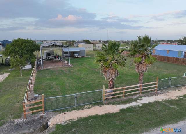 Property at 1012 W Broadway Ave, Seadrift, TX 77983
