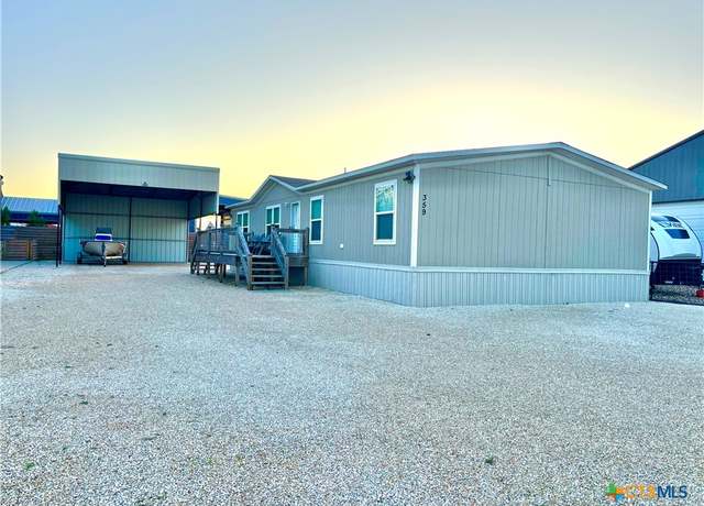 Property at 359 N Byers Rd, Port O'connor, TX 77982, 4 beds, 2 baths
