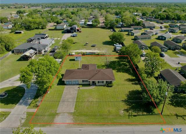 Property at 3502 E Juan Linn St, Victoria, TX 77901, 3 beds, 2 baths