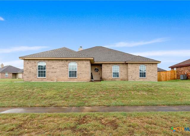 Property at 3806 Ida Dr, Killeen, TX 76549, 5 beds, 2.5 baths