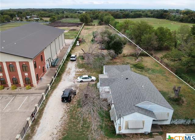 Property at 714 S Robinson Dr, Robinson, TX 76706, 3 beds, 2 baths